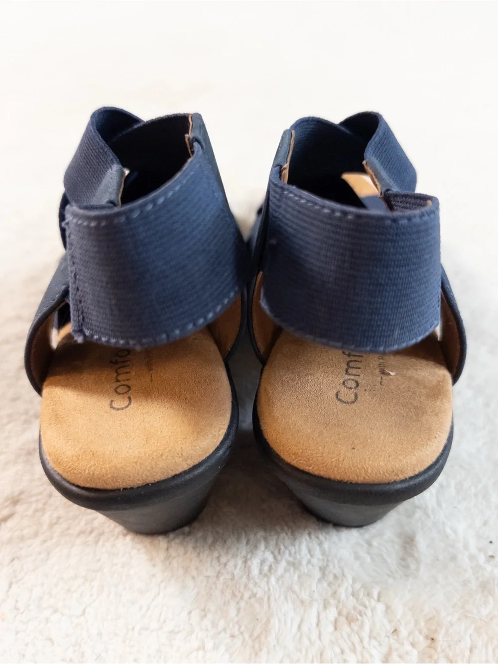 Comfortiva Navy Blue Strappy Heels Size 6.5 Comfort Sandals